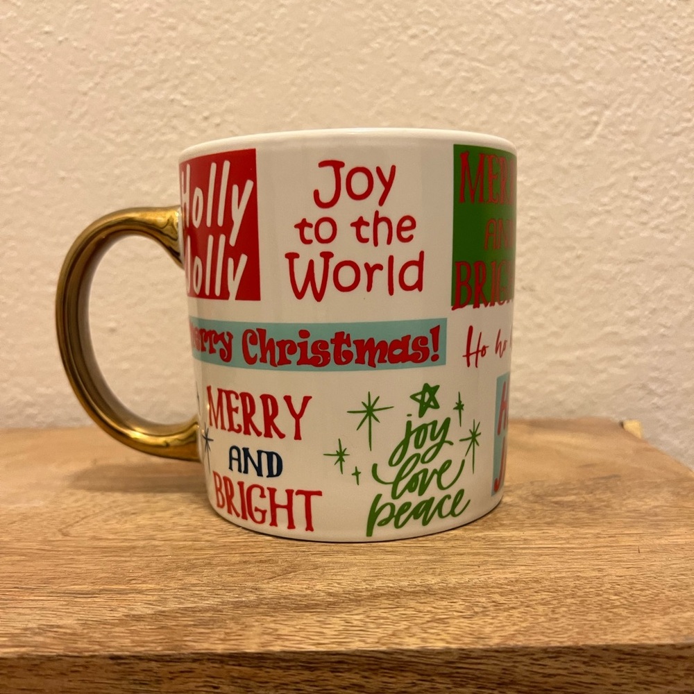 NWOT Large Christmas Cup